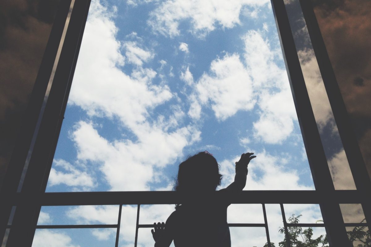 Preventing Sun Glare with UV Window Tinting Clear View